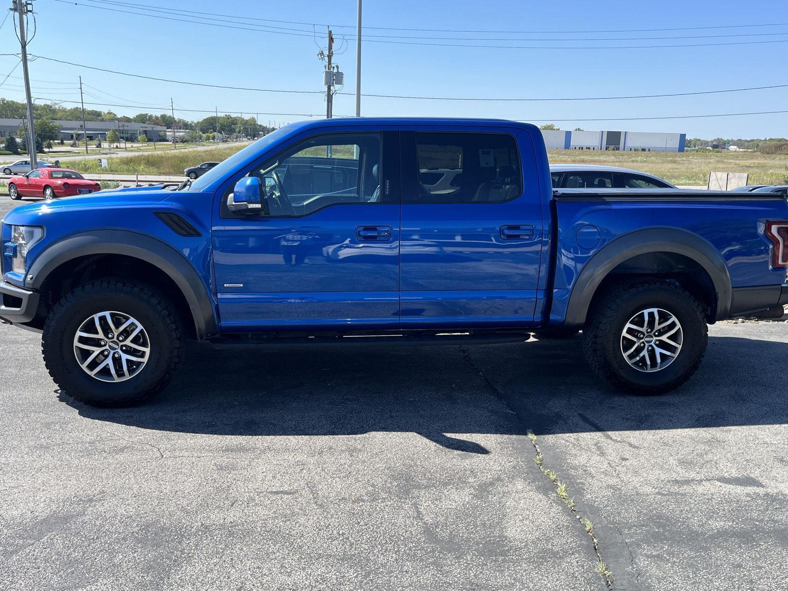 2017 Ford F-150 Raptor photo 4