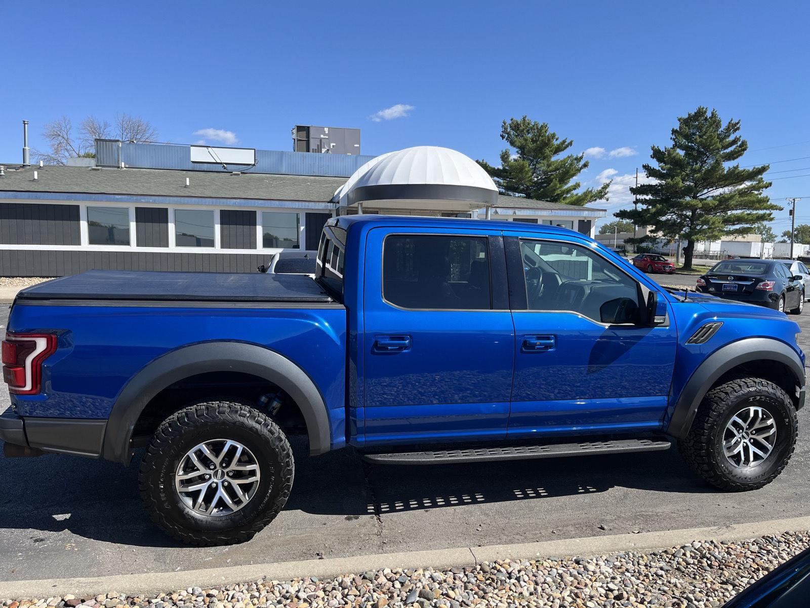 2017 Ford F-150 Raptor photo 8