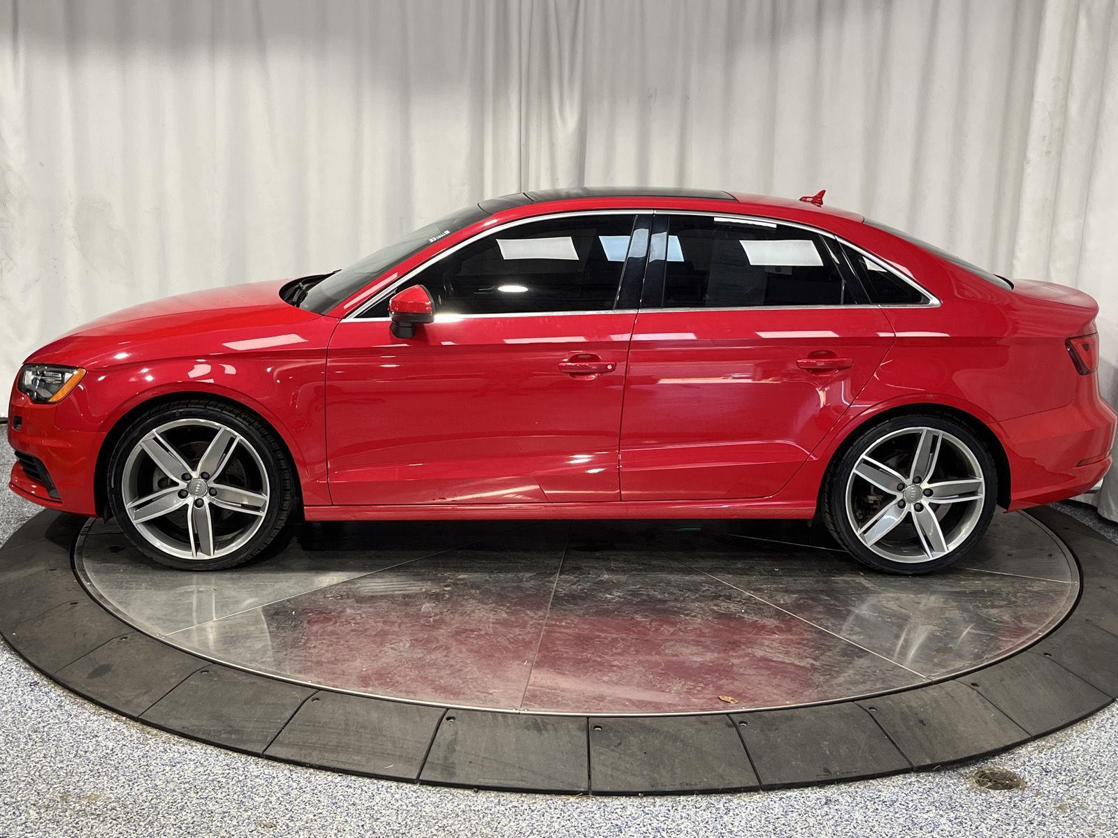 2015 Audi A3 2.0T Premium Plus photo 4
