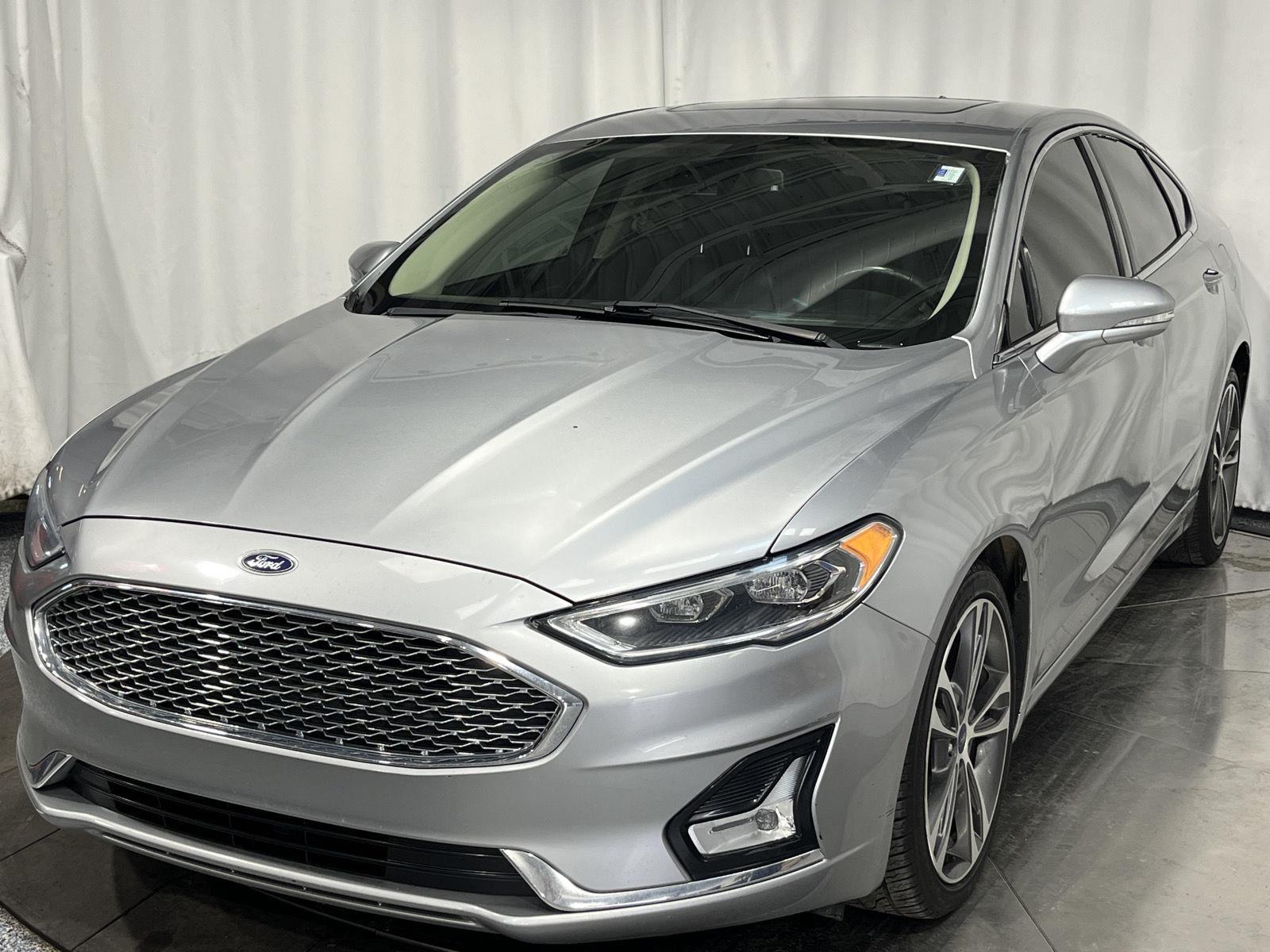 2020 Ford Fusion Titanium photo 2