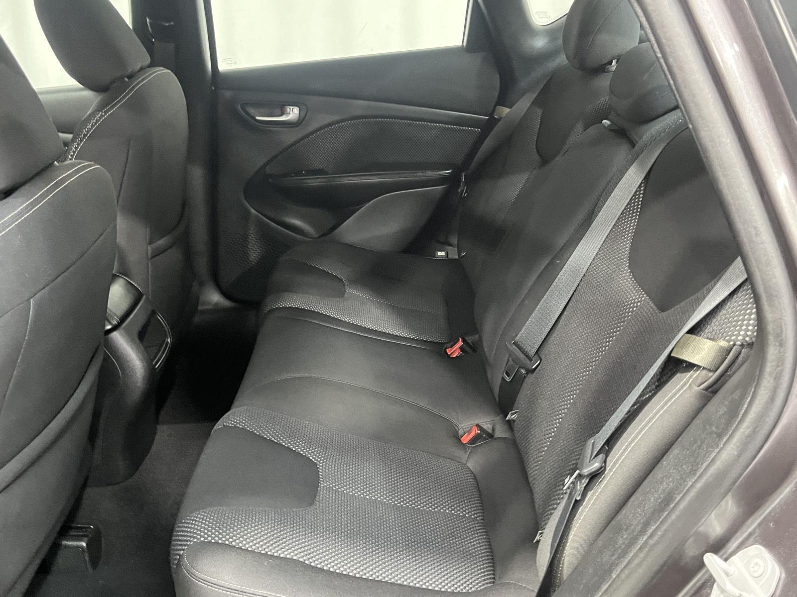 2016 Dodge Dart SXT photo 10