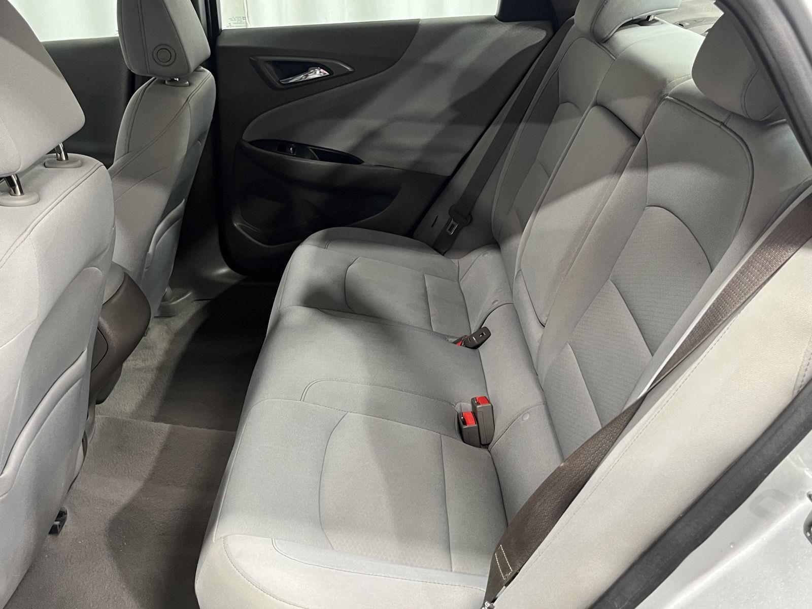 2018 Chevrolet Malibu LS photo 10