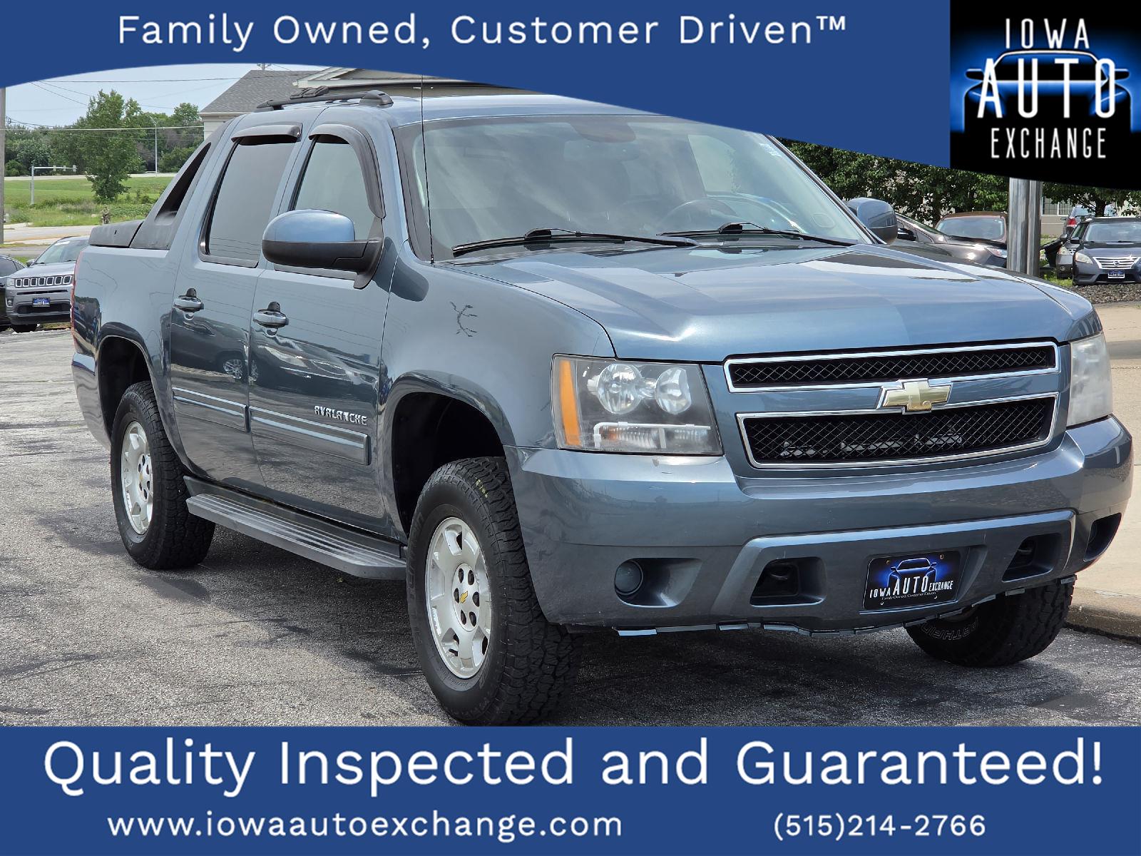 Blue Granite Metallic 2011 Chevrolet Avalanche Pickup Truck Four-Wheel Drive 6-Speed Automatic