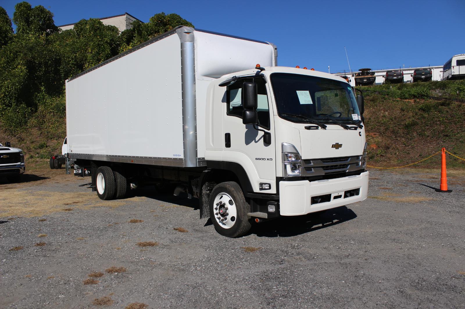 2025 Chevrolet 6500 XD LCF Diesel 2WD Reg Cab 212