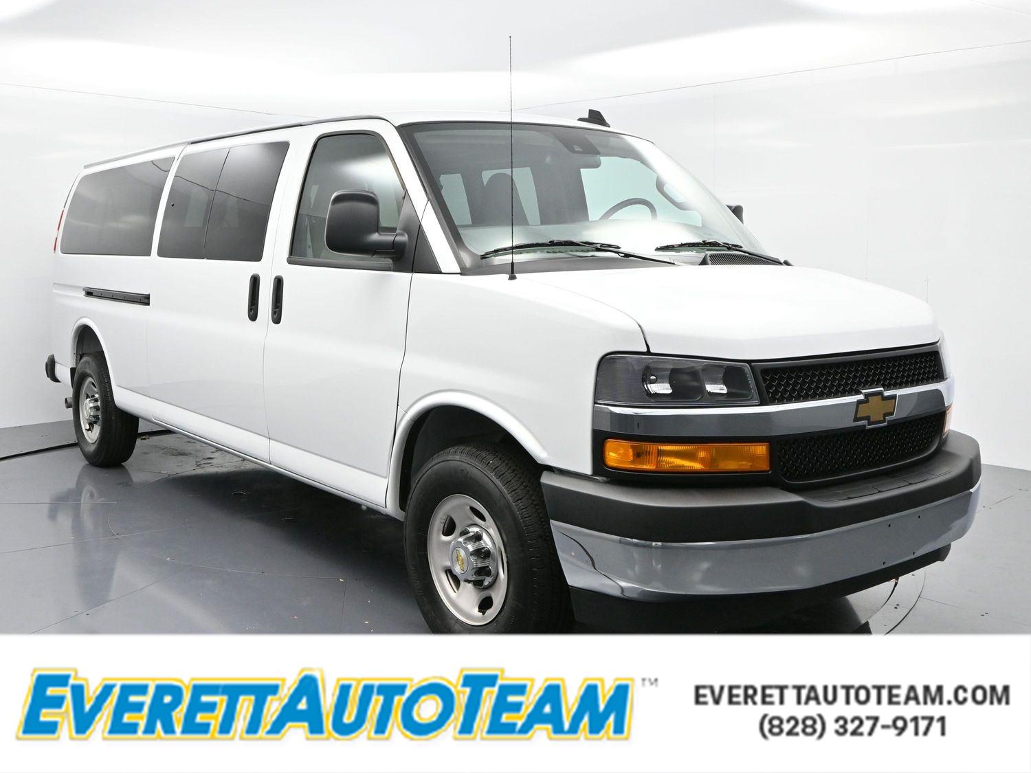 2025 Chevrolet Express 3500 LT Extended RWD