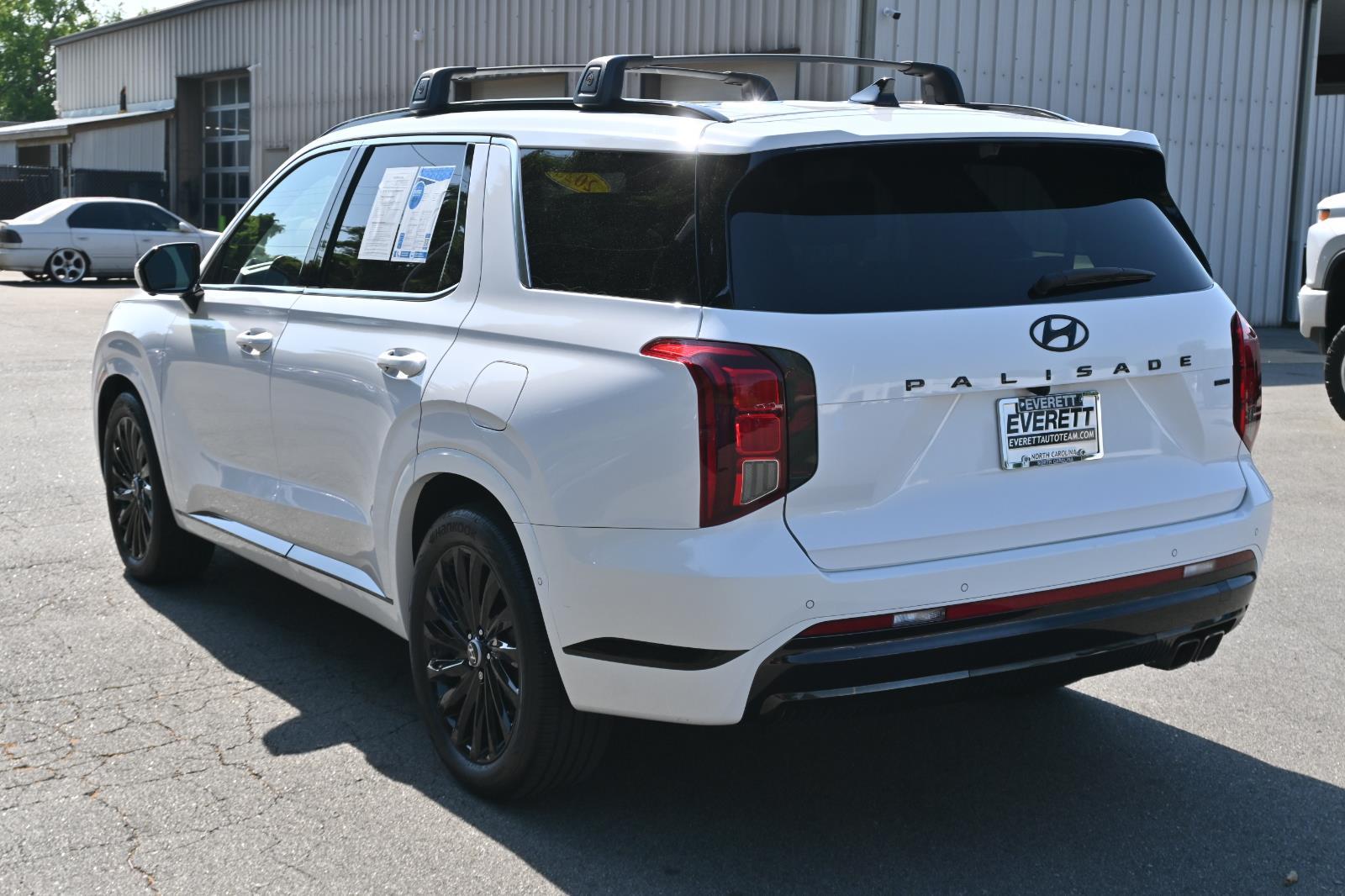 View vehicle photo 5