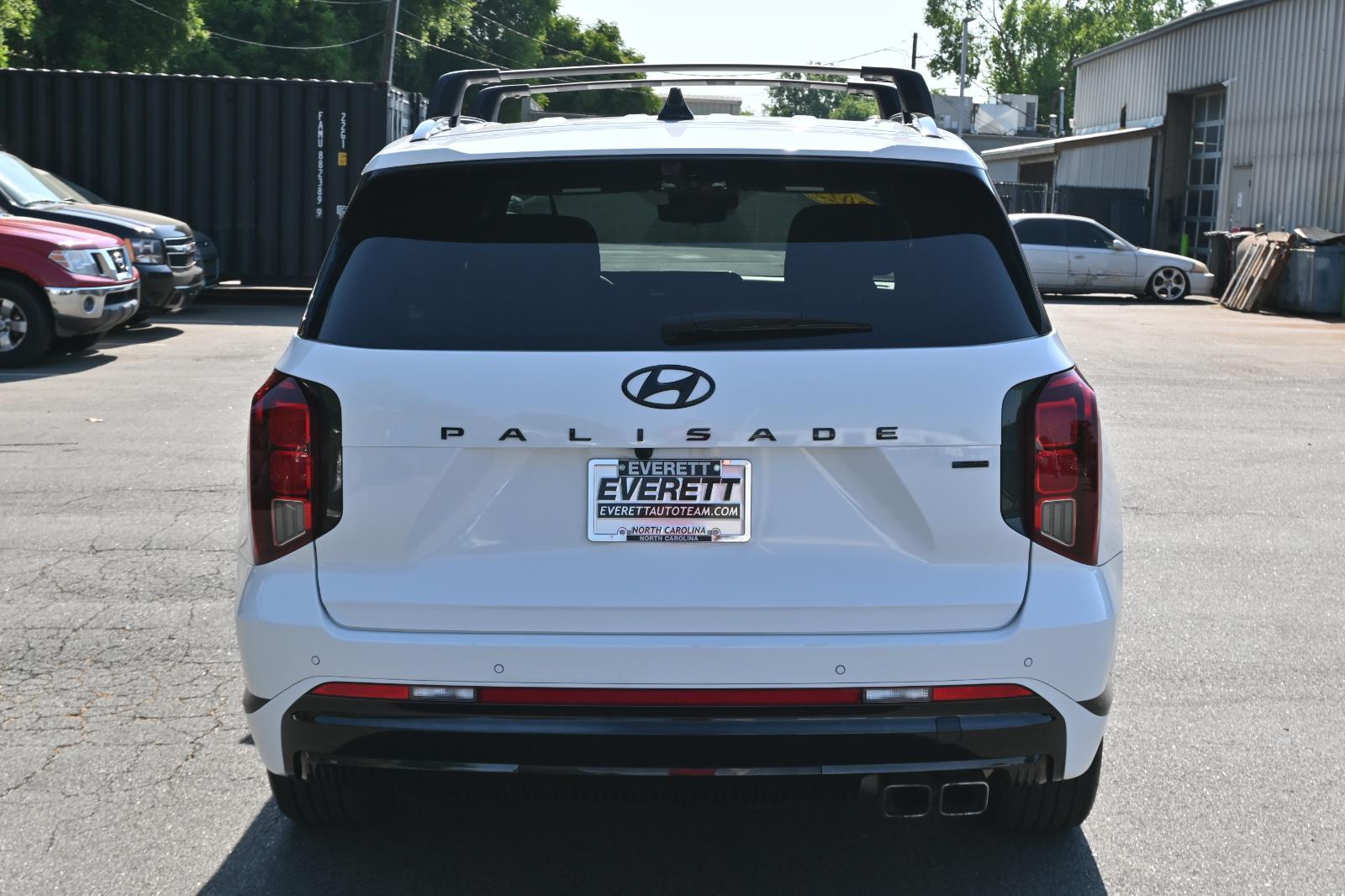 View vehicle photo 6