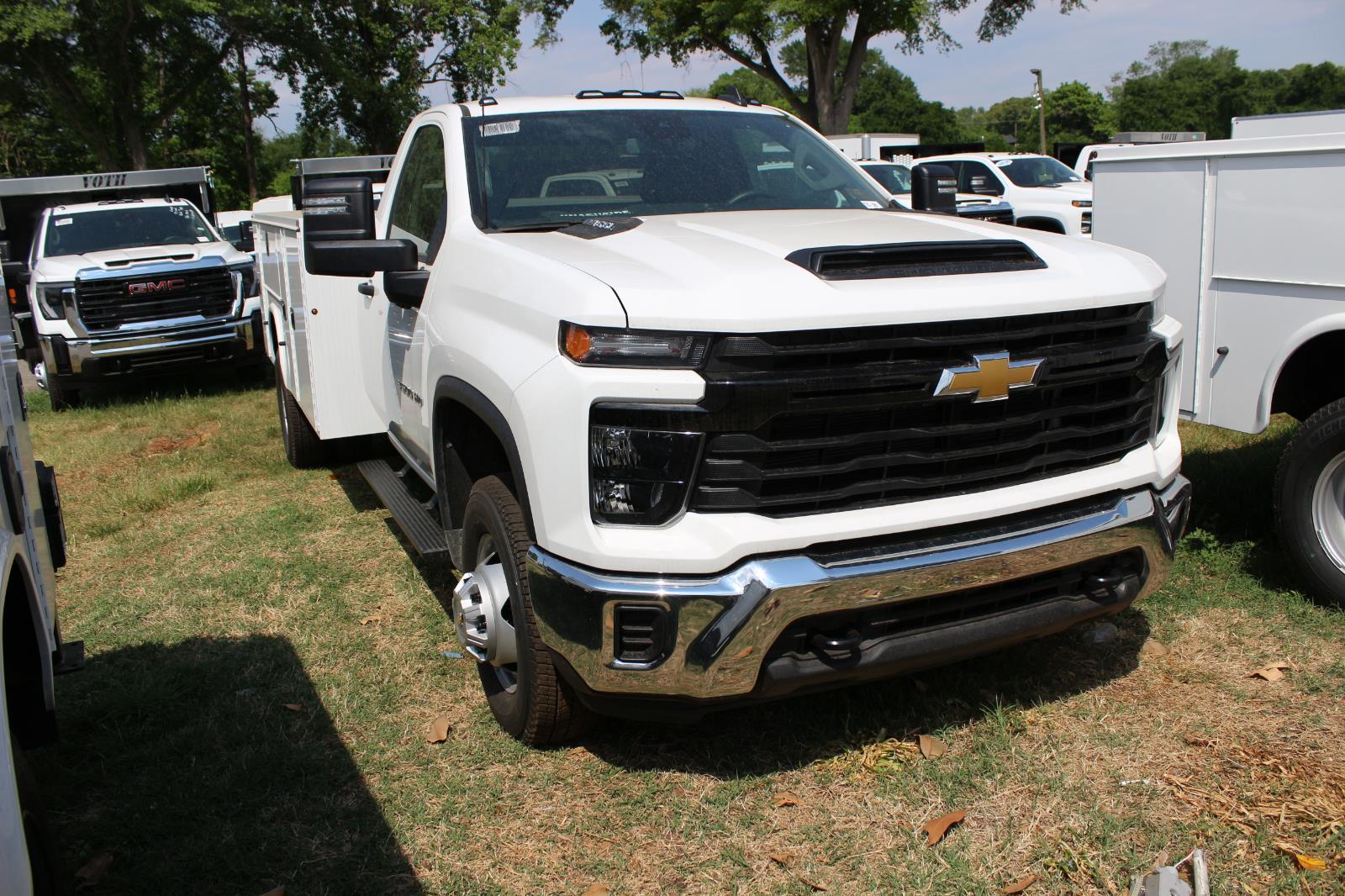2025 Chevrolet Silverado 3500HD CC Work Truck