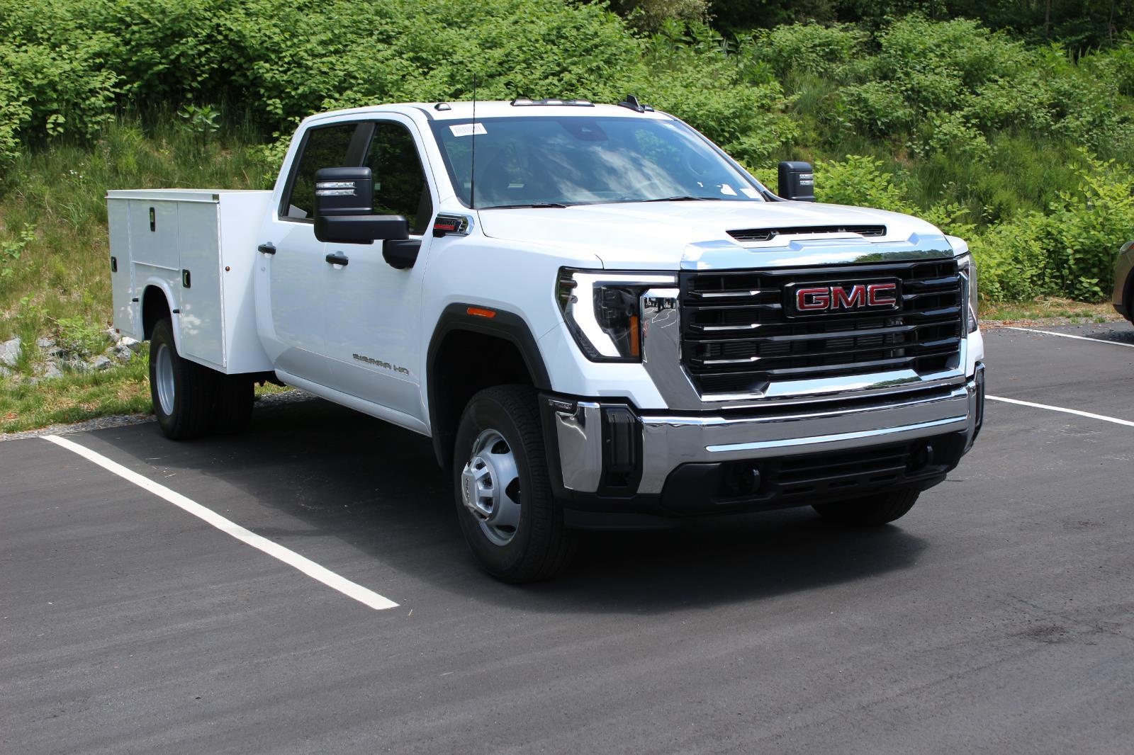 2026 GMC Sierra 3500HD CC Pro