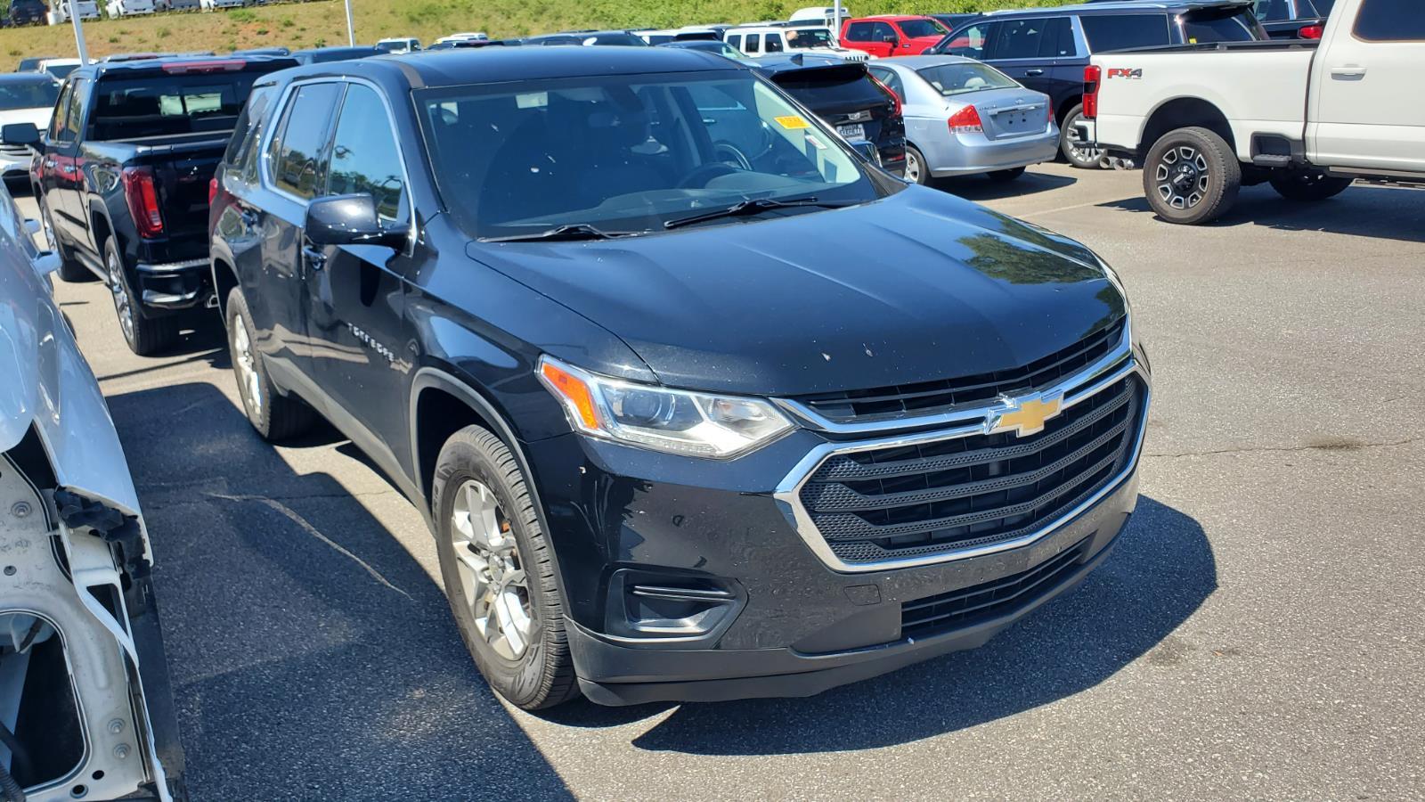 View vehicle photo 2