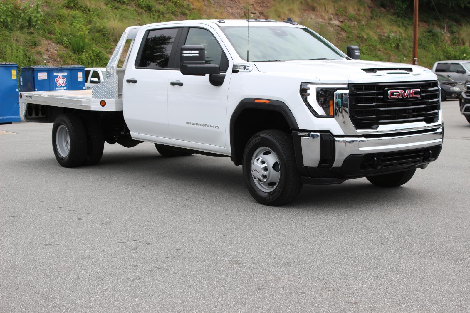 2025 GMC Sierra 3500HD CC Pro