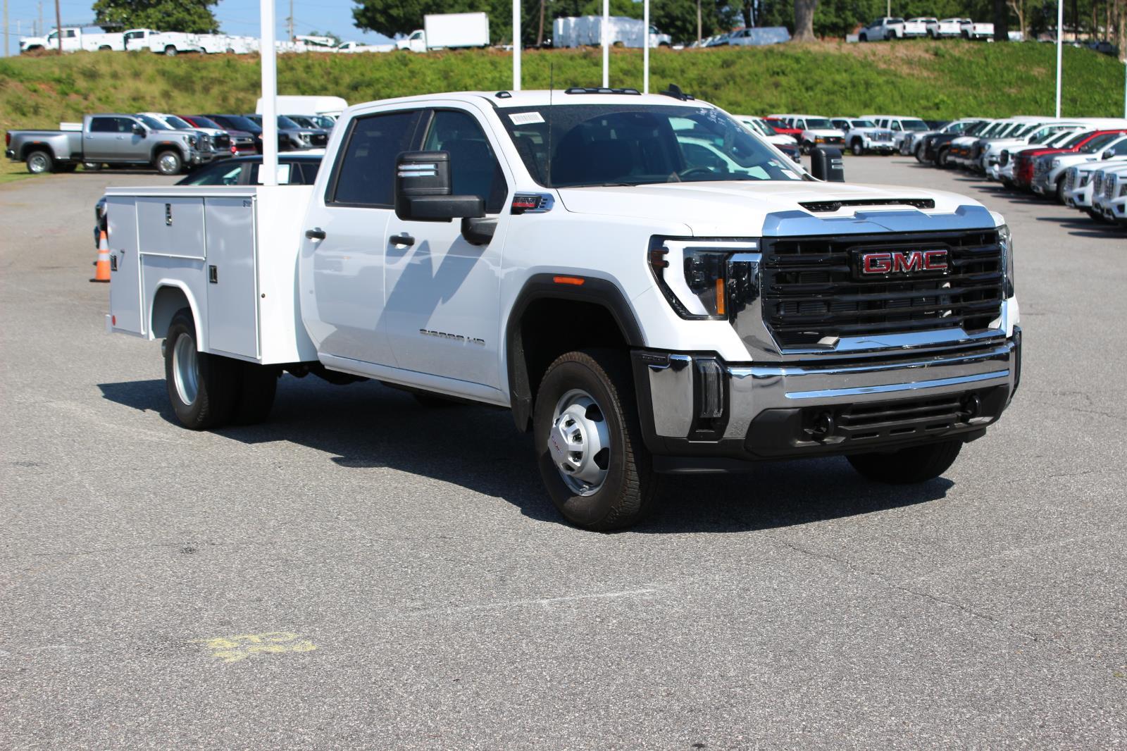 2026 GMC Sierra 3500HD CC Pro