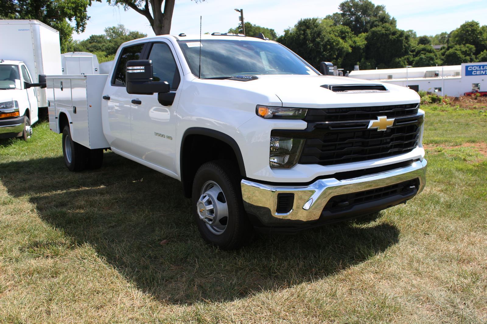 2026 Chevrolet Silverado 3500HD CC Work Truck
