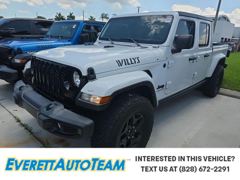 2022 Jeep Gladiator Willys Crew Cab 4WD