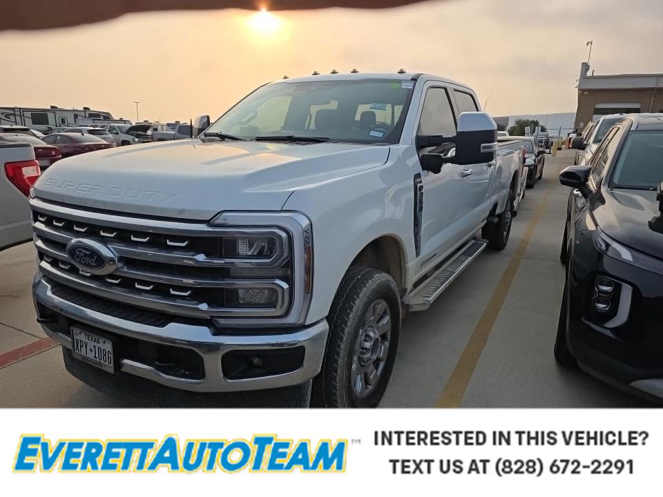 Star White Metallic Tri-Coat 2025 Ford F-350 Super Duty Pickup Truck Four-Wheel Drive Automatic
