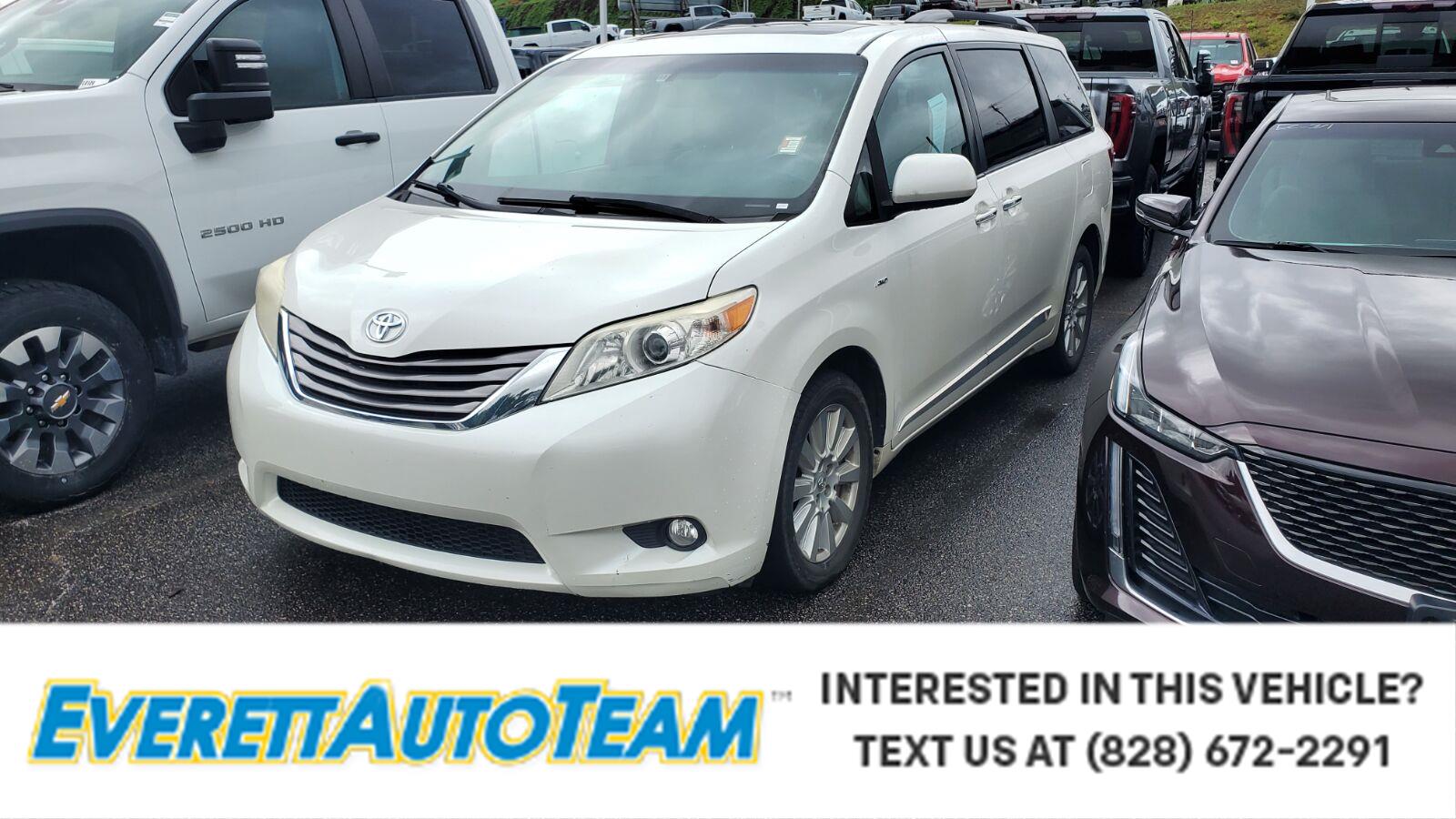 White (Blizzard Pearl) 2017 Toyota Sienna Minivan All-Wheel Drive 8-Speed Automatic