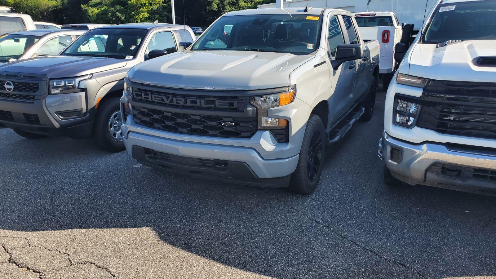 2024 Chevrolet Silverado 1500 Custom