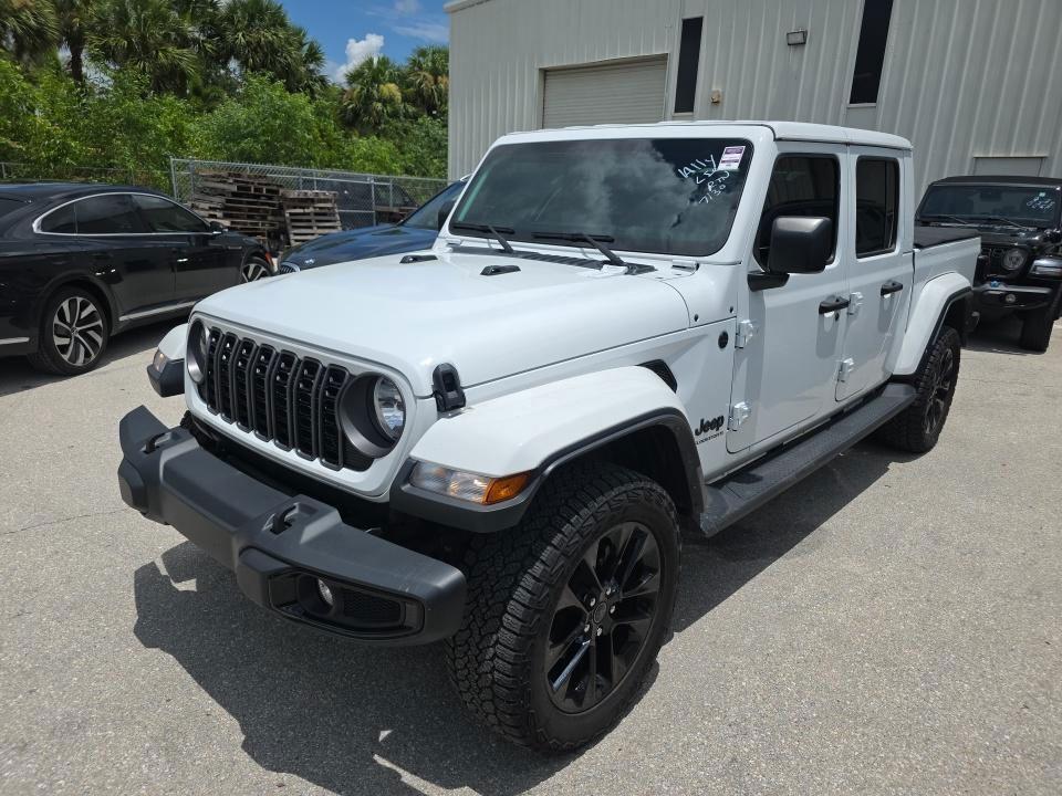 2025 Jeep Gladiator Nighthawk