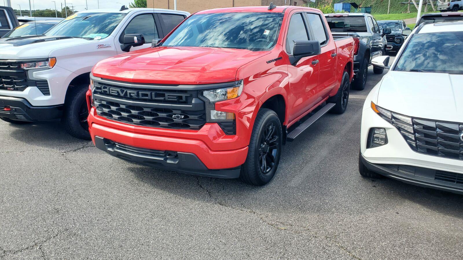 2023 Chevrolet Silverado 1500 Custom