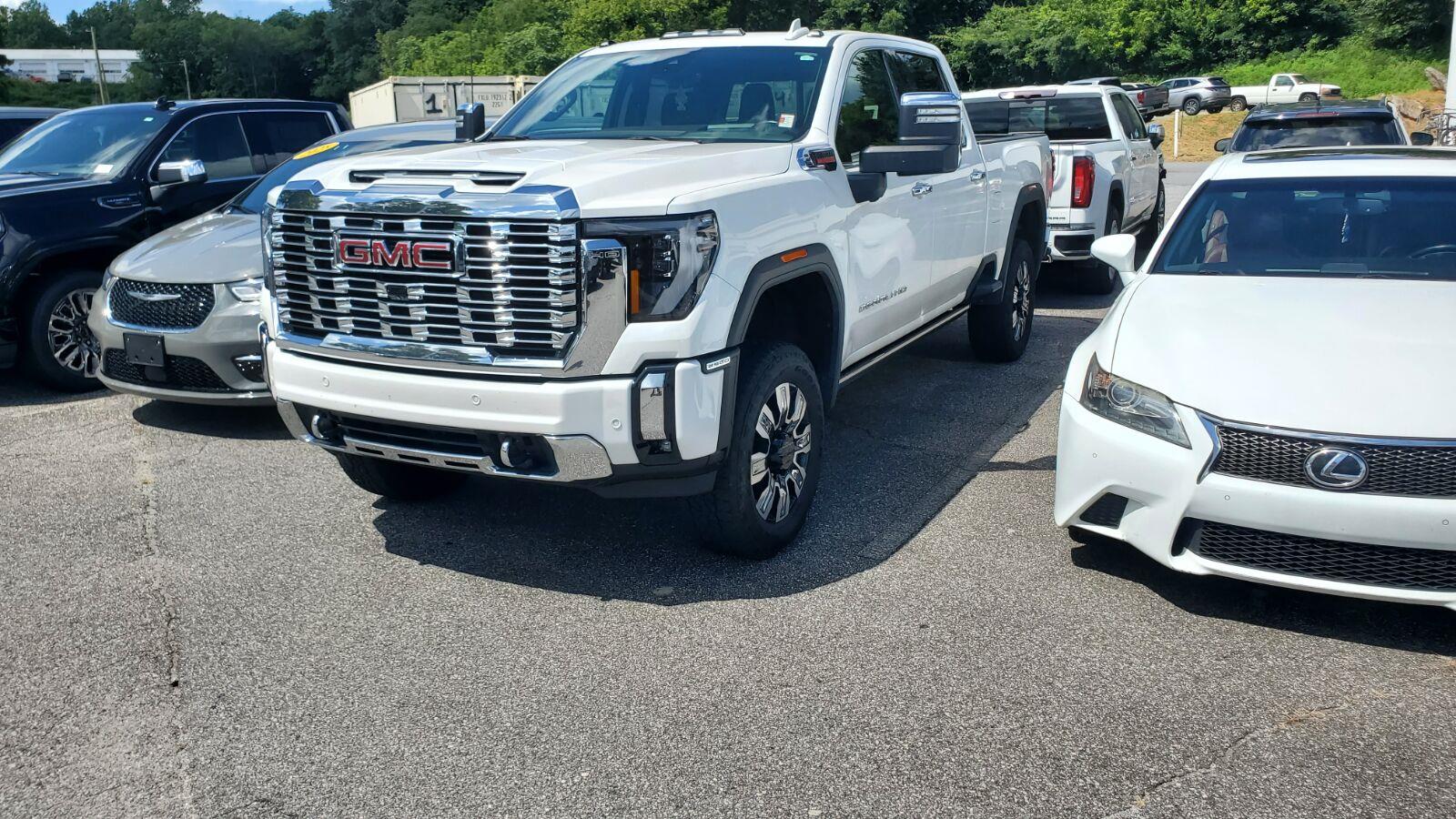 2024 GMC Sierra 2500HD Denali
