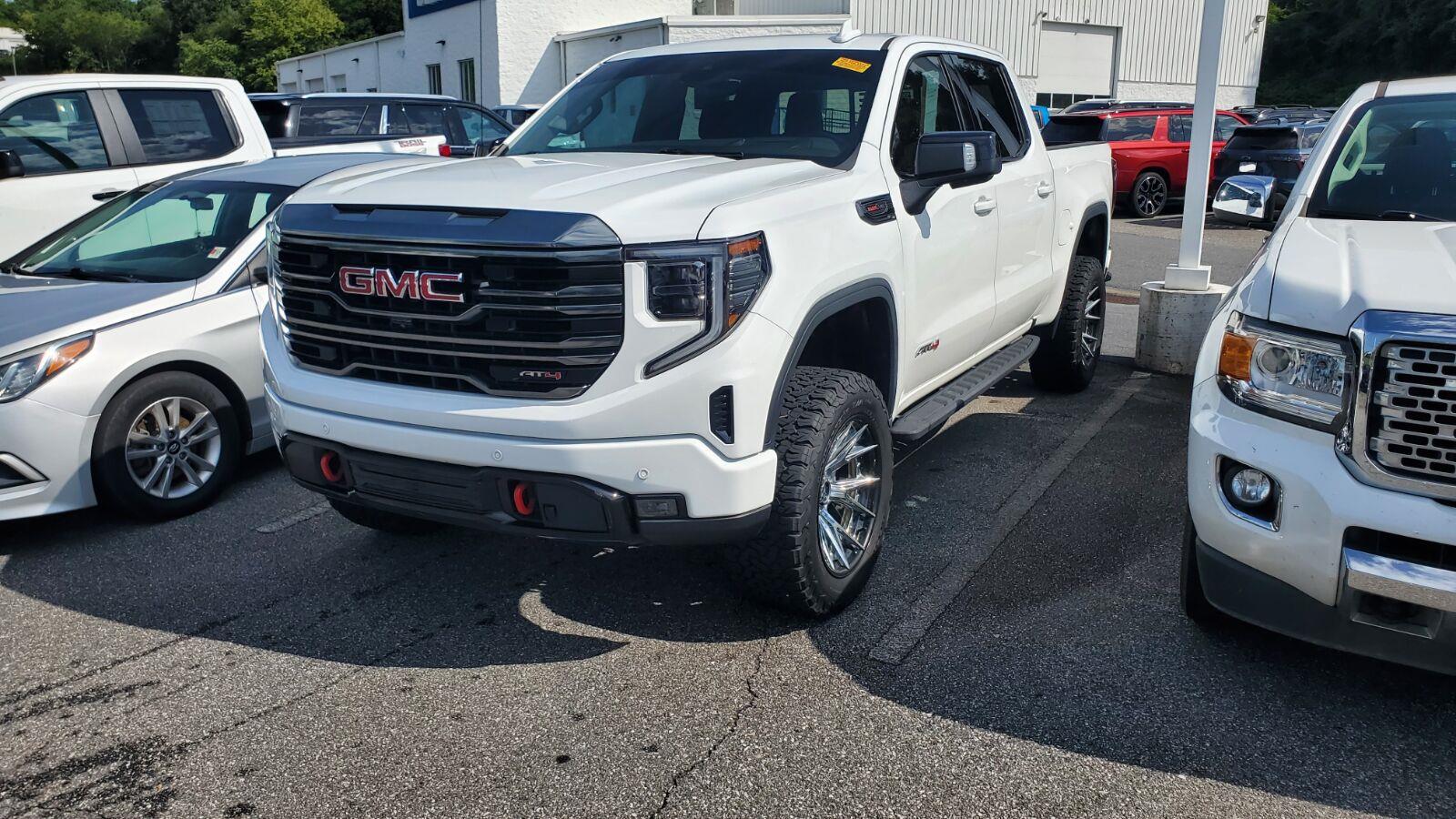 2023 GMC Sierra 1500 AT4
