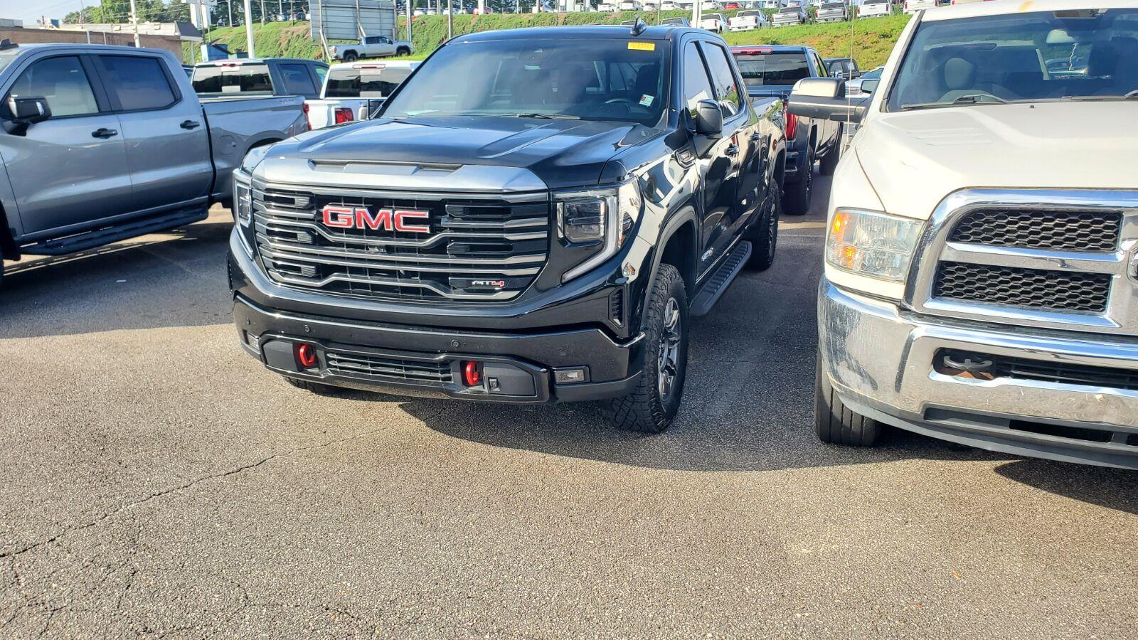 2024 GMC Sierra 1500 AT4