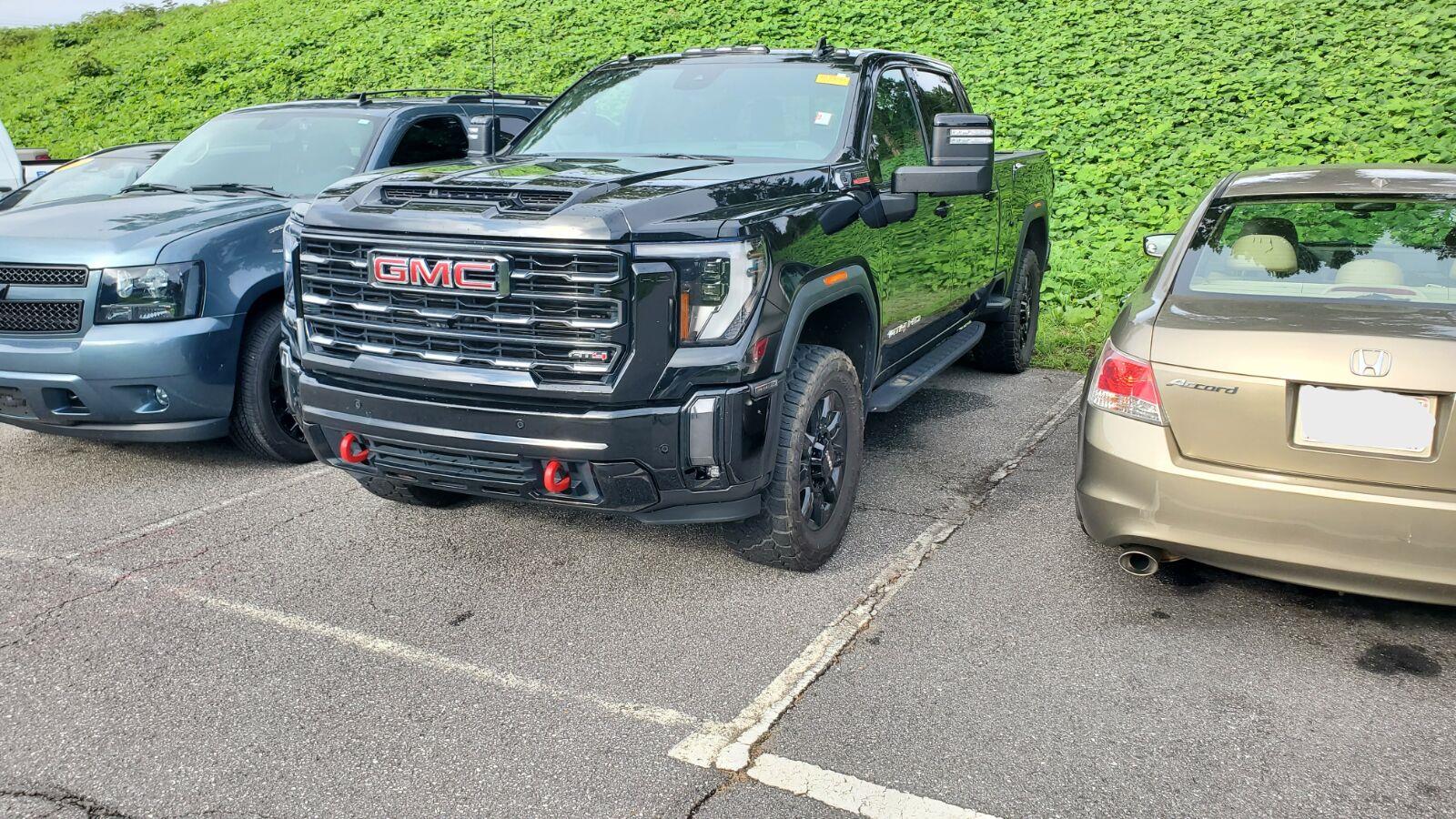 2024 GMC Sierra 2500HD AT4