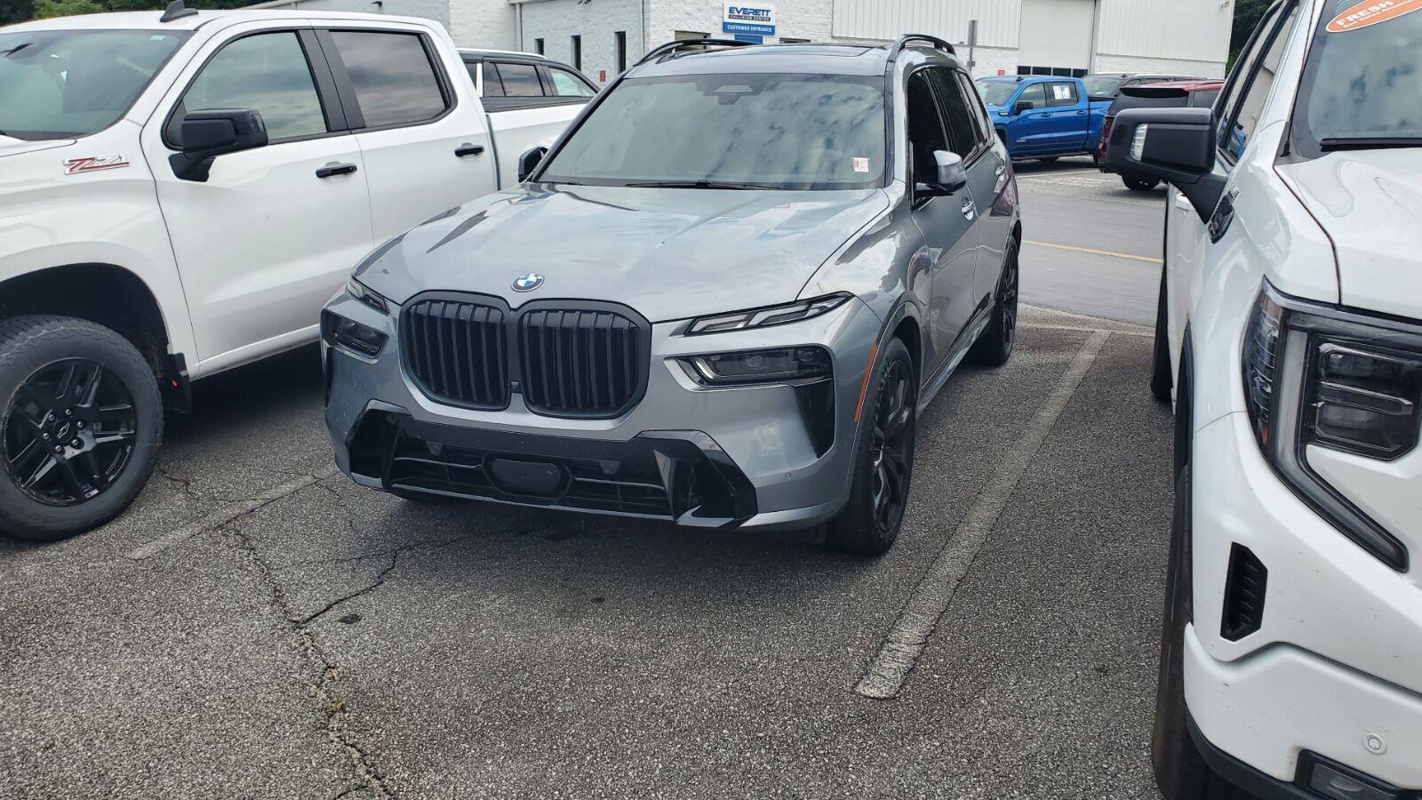2025 BMW X7 xDrive40i