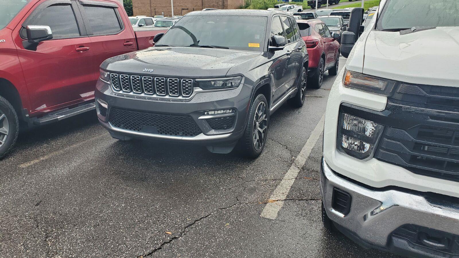 2022 Jeep Grand Cherokee Summit Reserve