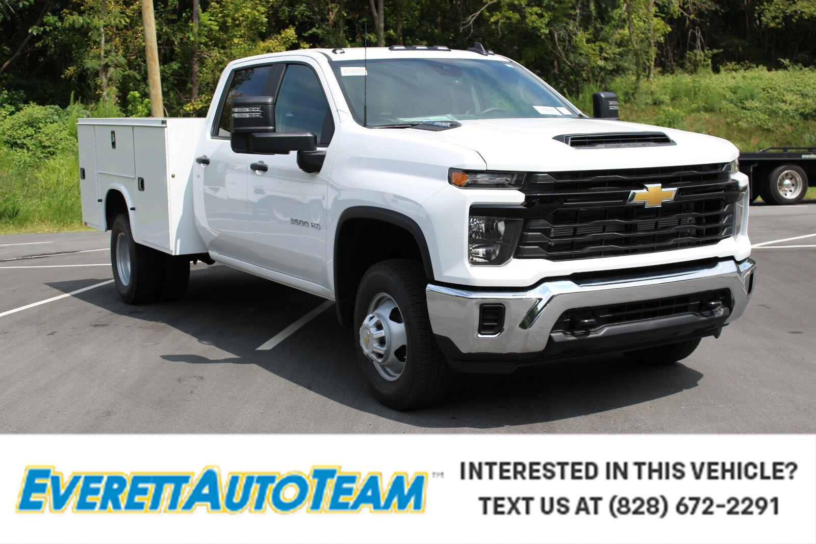 2026 Chevrolet Silverado 3500HD CC Work Truck