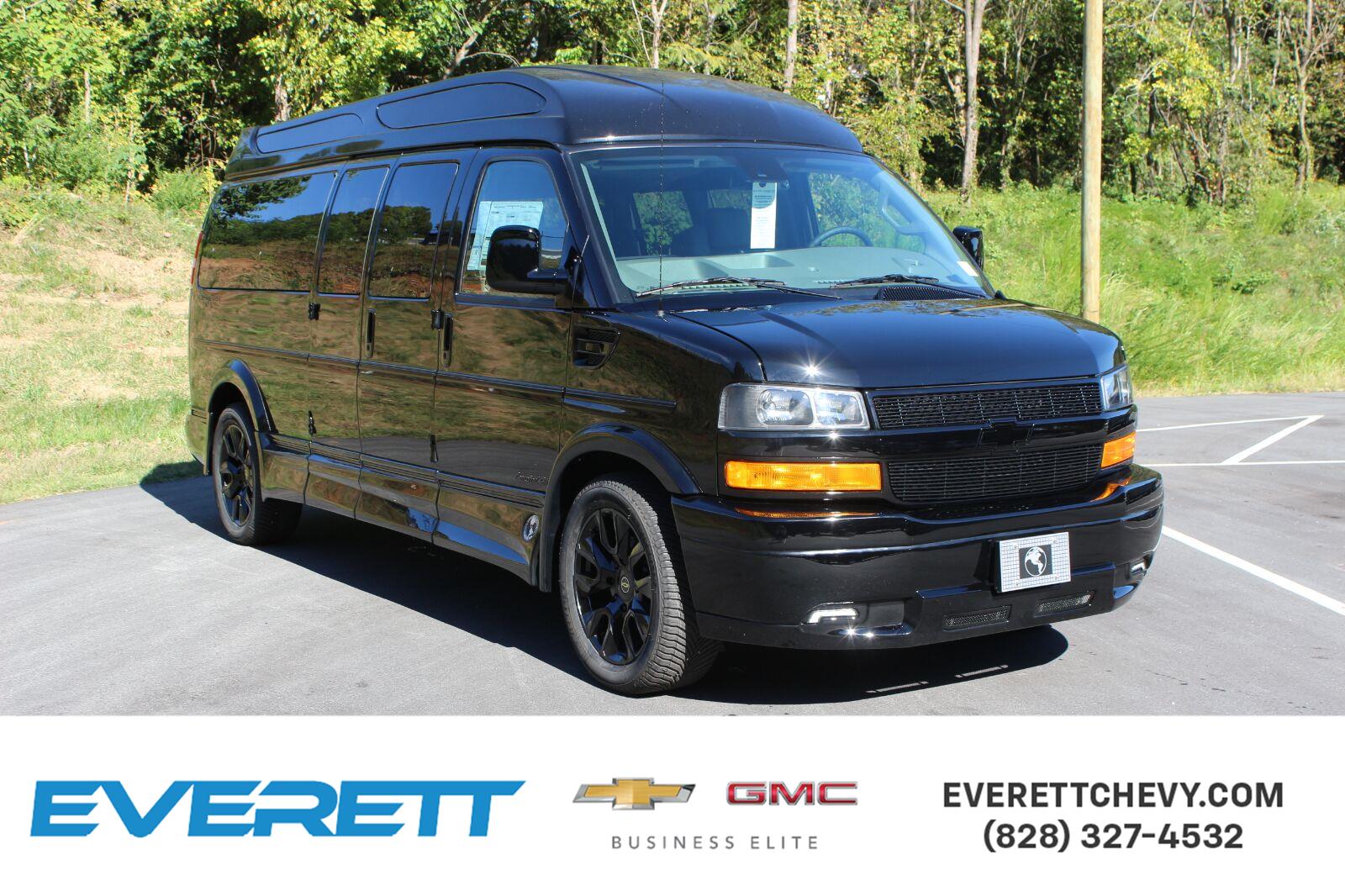 2026 Chevrolet Express Cargo Van 4x4 2500 155"