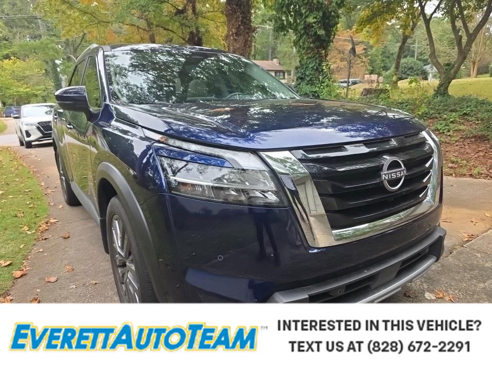 2024 Nissan Pathfinder SL