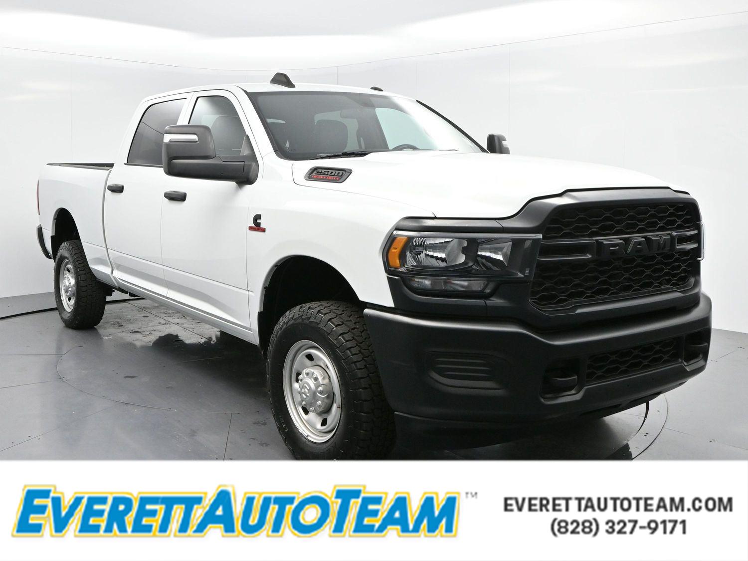 2024 RAM 2500 Tradesman Crew Cab 4WD