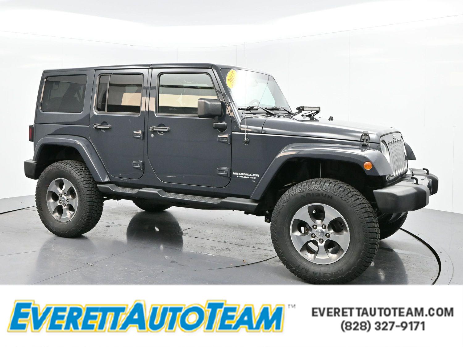 2017 Jeep Wrangler Unlimited Sahara 4WD Rhino Clearcoat SUV/Crossover Todo terreno 5 velocidades Automática