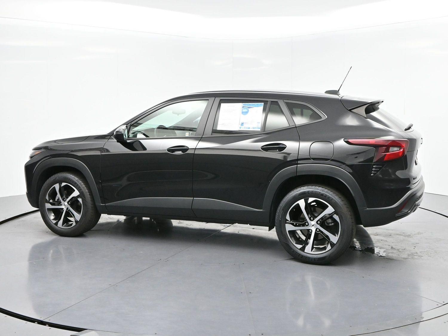 View vehicle photo 5