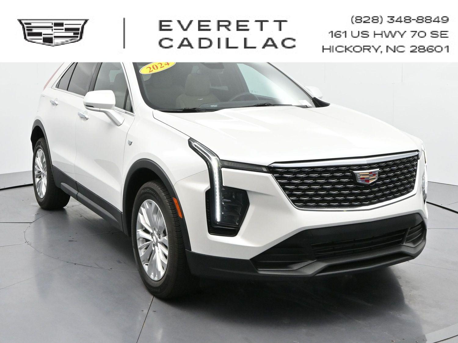 Crystal White Tricoat 2024 Cadillac XT4 Luxury AWD SUV / Crossover Four-Wheel Drive 9-Speed Automatic