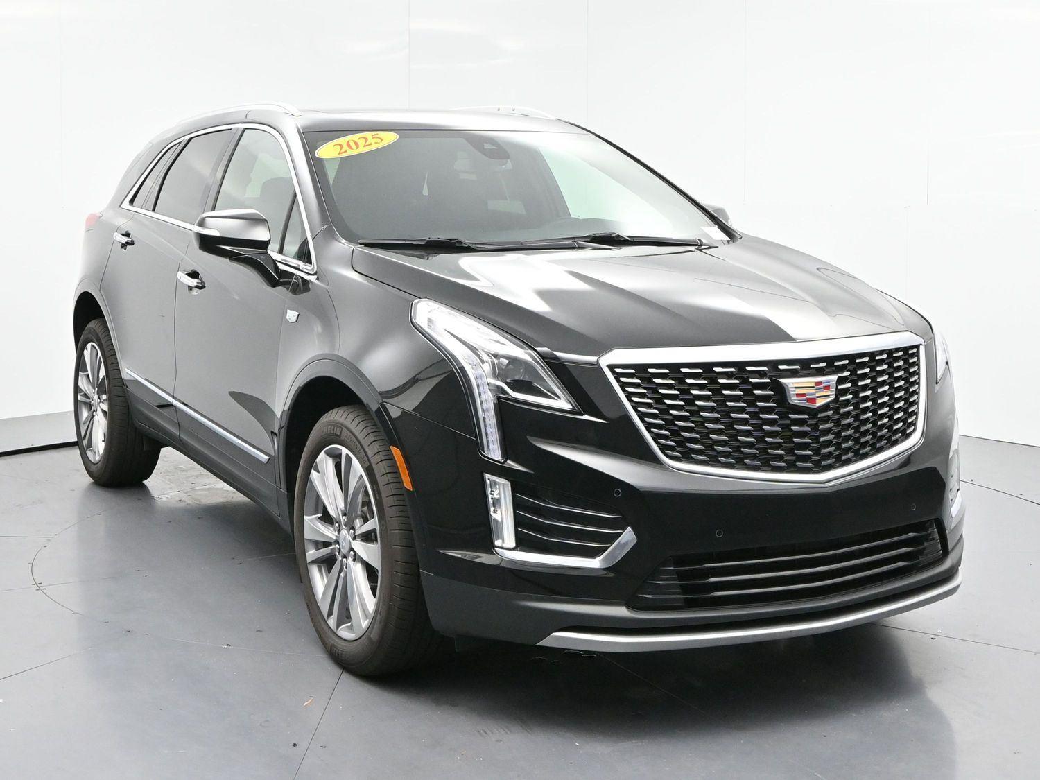 Stellar Black Metallic 2025 Cadillac XT5 SUV / Crossover Front-Wheel Drive 9-Speed Automatic