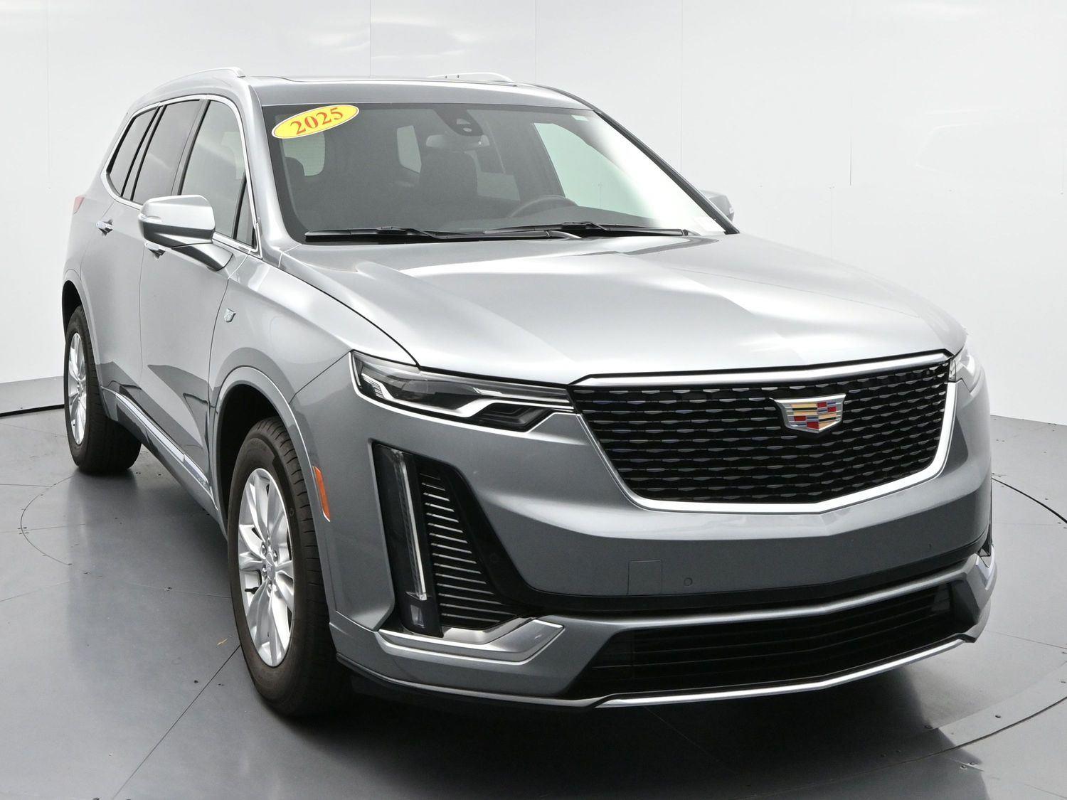 2025 Cadillac XT6 FWD Luxury