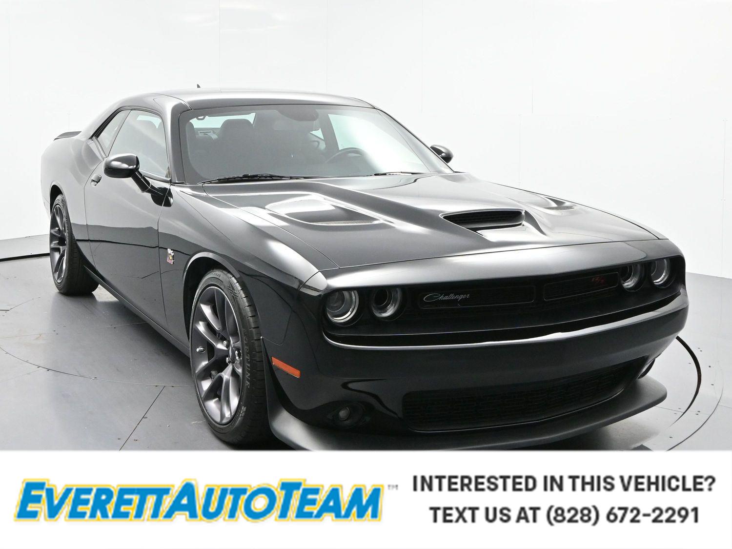 Pitch Black Clearcoat 2023 Dodge Challenger Coupe Rear-Wheel Drive 8-Speed Automatic