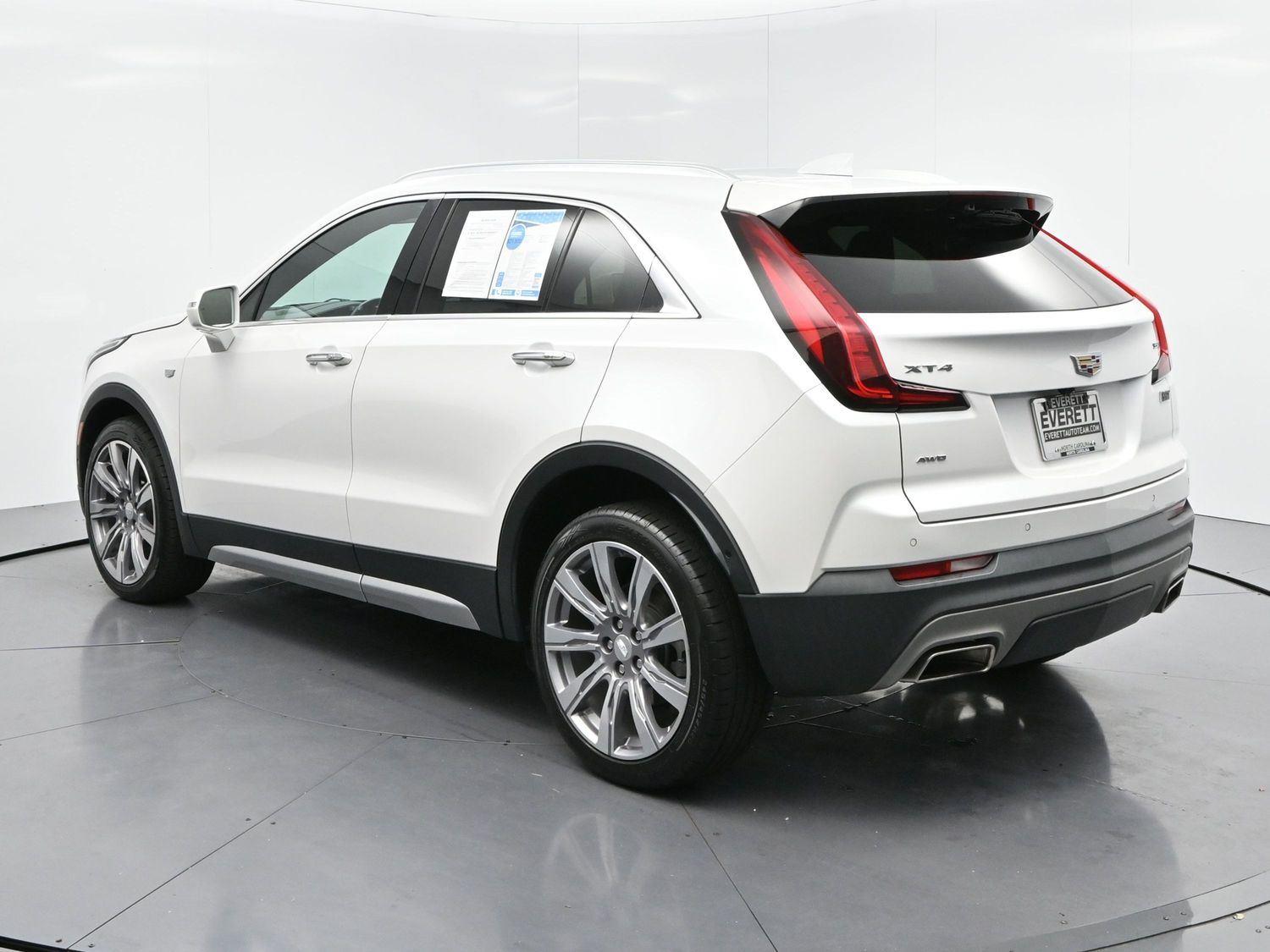 View vehicle photo 5