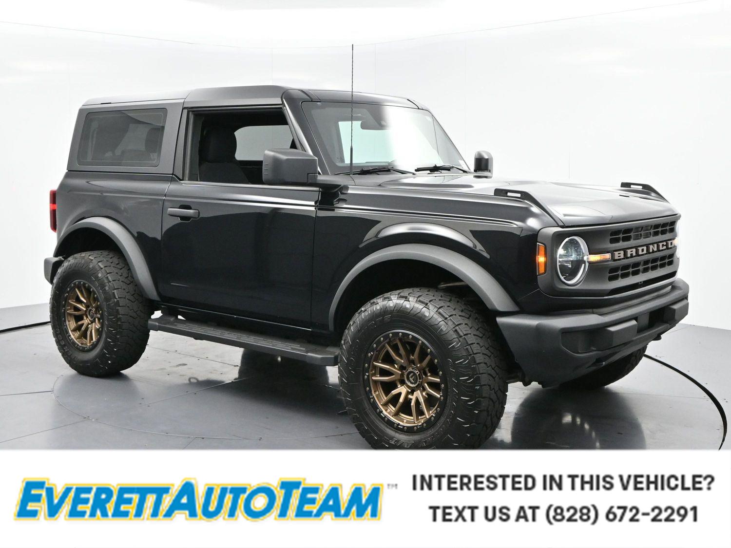 Shadow Black 2022 Ford Bronco SUV / Crossover Four-Wheel Drive 7-Speed Manual