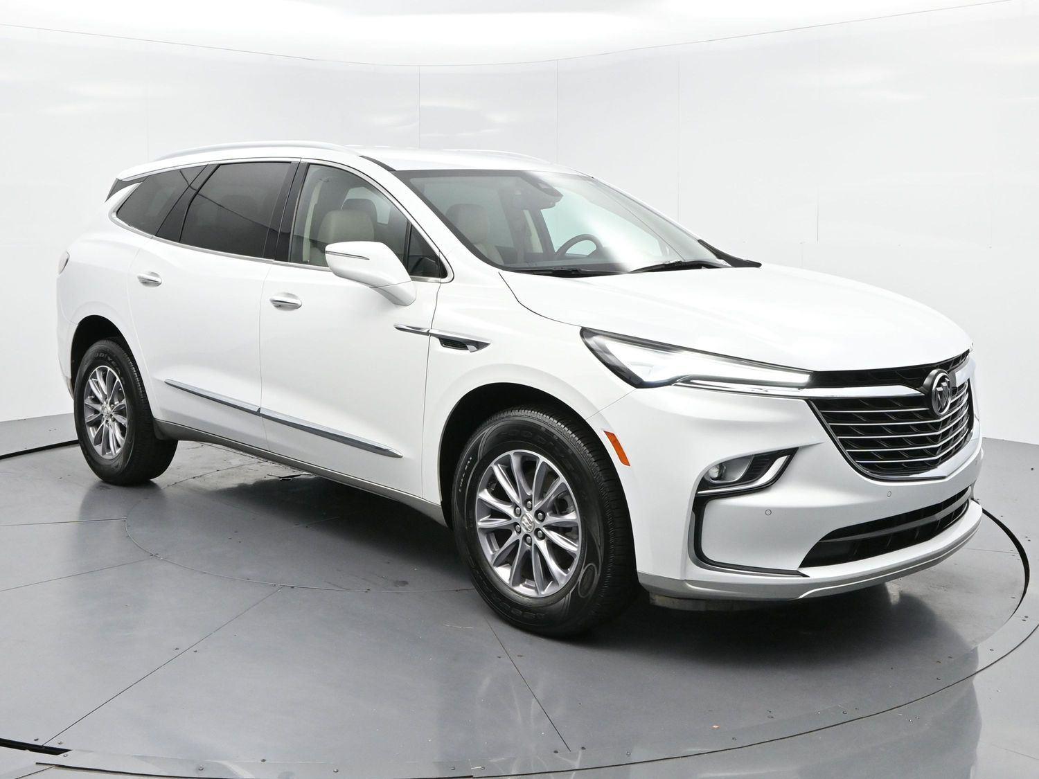 2023 Buick Enclave Essence