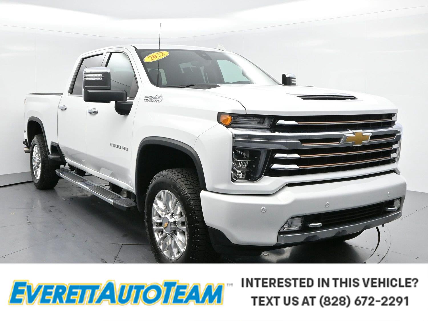 Summit White 2022 Chevrolet Silverado 2500HD Pickup Truck Four-Wheel Drive 6-Speed Automatic