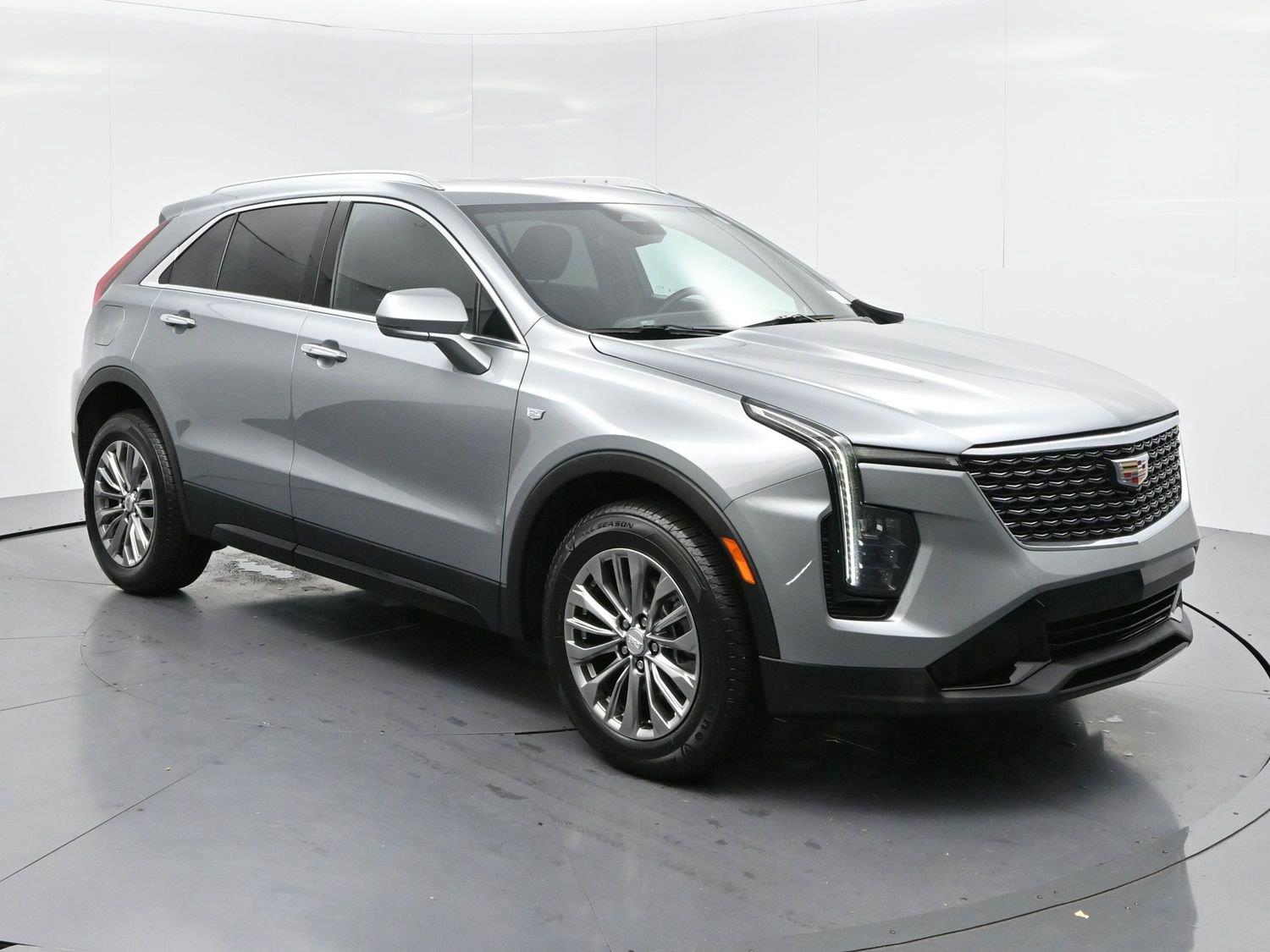 2024 Cadillac XT4 FWD Premium Luxury