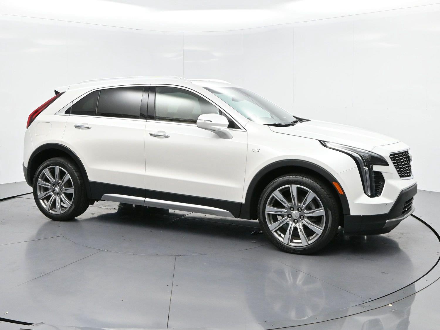 2023 Cadillac XT4 AWD Premium Luxury