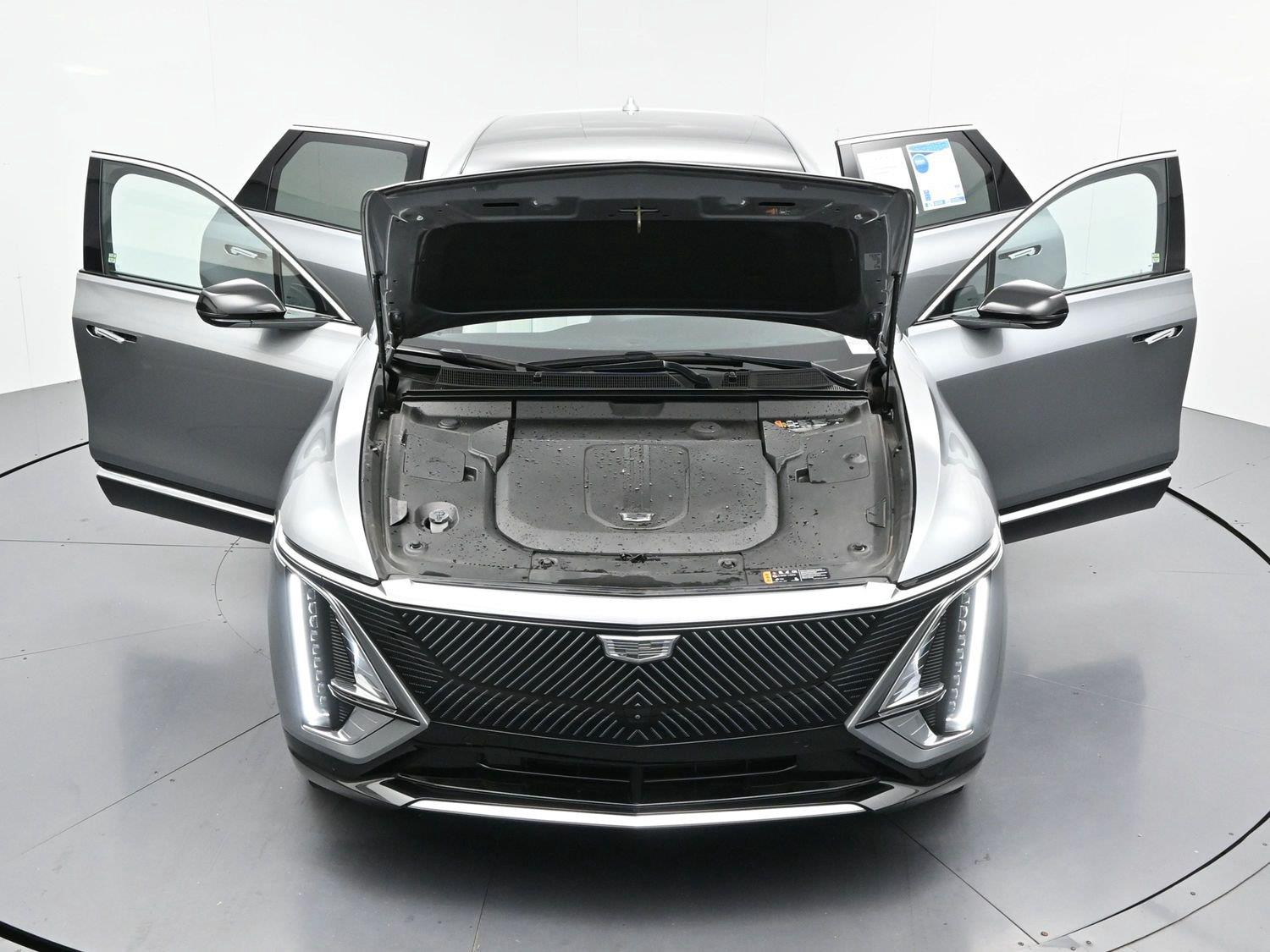 Used 2024 Argent Silver Metallic Cadillac Luxury 1 image 39