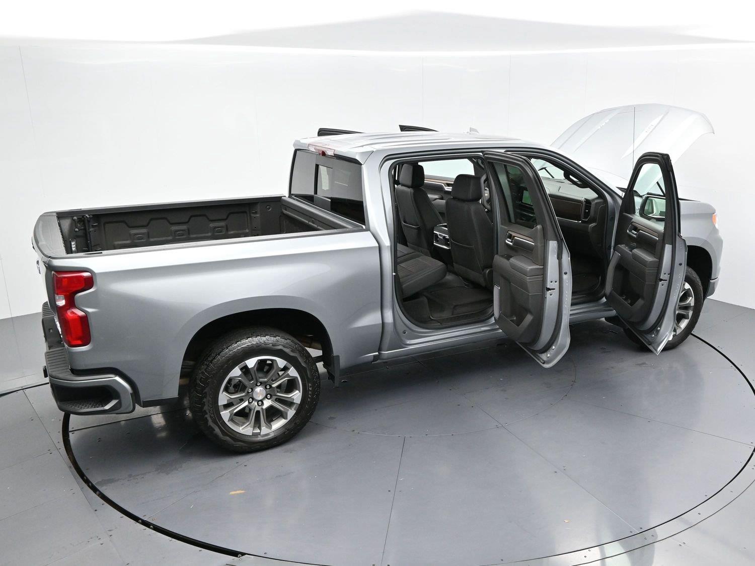 Used 2025 Sterling Gray Metallic Chevrolet High Country image 41