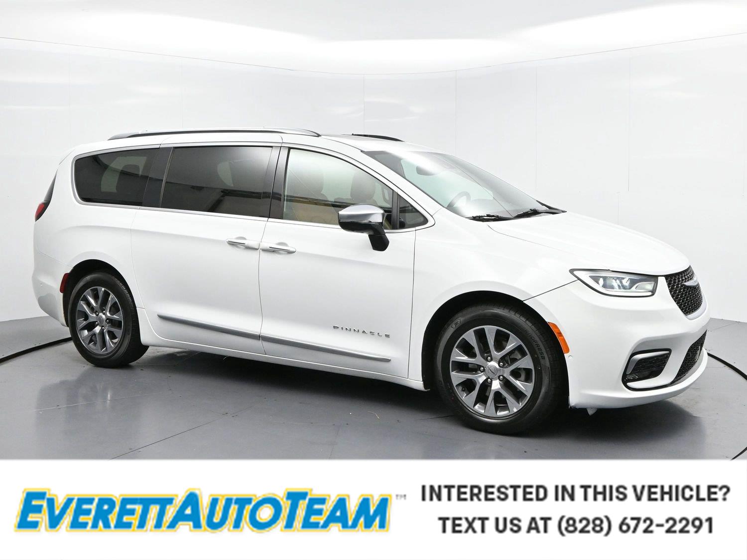 2023 Chrysler Pacifica Hybrid Pinnacle