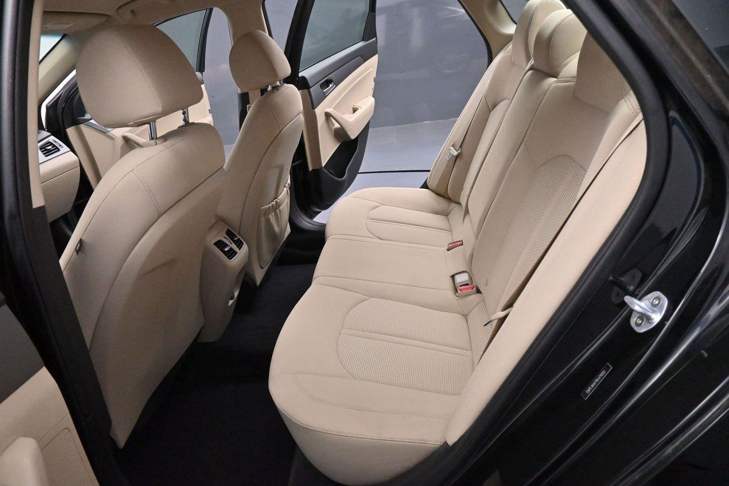 Used 2019 Phantom Black Hyundai SEL image 27