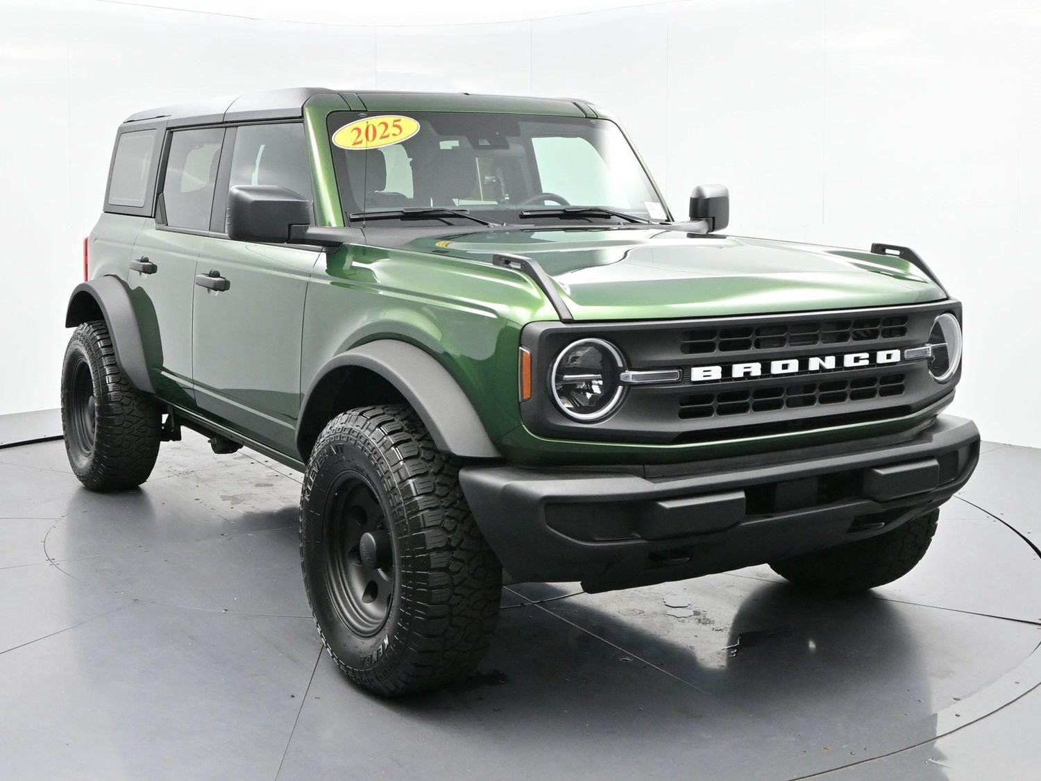 2025 Ford Bronco Base
